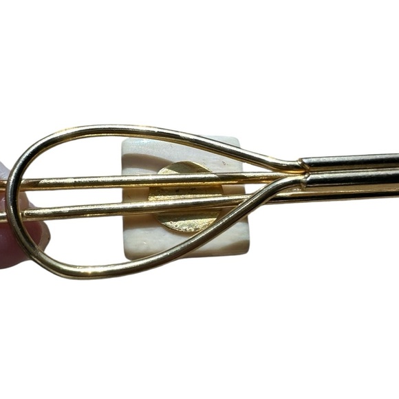 Vintage Alaskan Carved Gold and Cream Tie/Scarf Clip with Elk wildlife scene - Picture 3 of 5